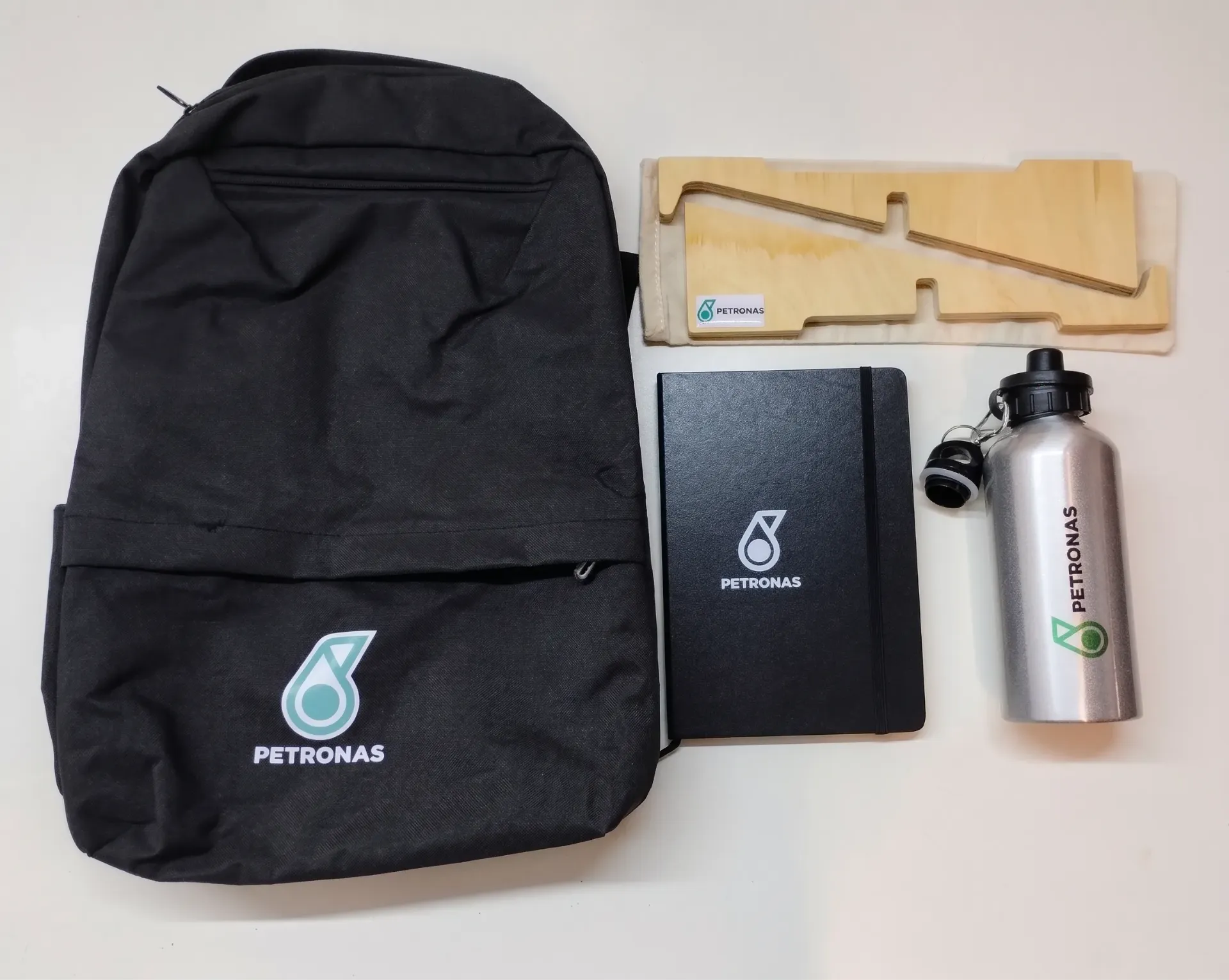 KIT PETRONAS
